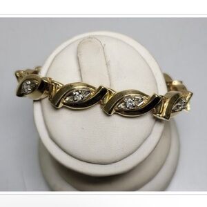 Vintage tennis 14k gold bracelet with diamonds